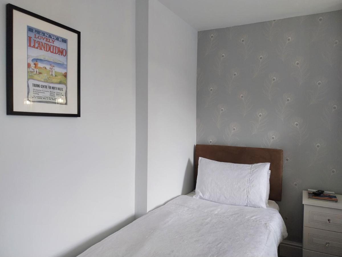 The Rosedene Hotel Llandudno Ngoại thất bức ảnh